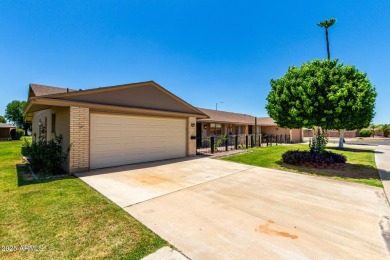 Discover Sun City Living in this charming 2-bed, 2-bath Gemini on Sun City Lakes West and East in Arizona - for sale on GolfHomes.com, golf home, golf lot