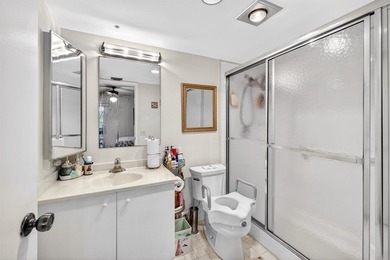 BEAUTIFUL 1 BEDRM-1+1/2 BATHRMS WITH INSIDE WASHER & DRYER on Wynmoor Golf Course in Florida - for sale on GolfHomes.com, golf home, golf lot