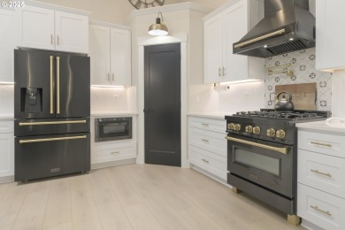 Open House Sat 9/13 from 11a-2p! Live Your Best Life in This on  in Oregon - for sale on GolfHomes.com, golf home, golf lot