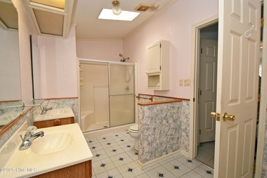 Move into the Village at Calabash and make this home shine on Thistle Golf Club in North Carolina - for sale on GolfHomes.com, golf home, golf lot