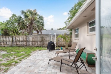 Meticulously maintained 2 bed, 2 bath Dunedin home featuring a on The Dunedin Country Club in Florida - for sale on GolfHomes.com, golf home, golf lot