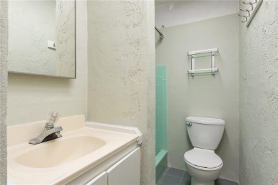 Meticulously maintained 2 bed, 2 bath Dunedin home featuring a on The Dunedin Country Club in Florida - for sale on GolfHomes.com, golf home, golf lot