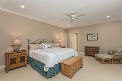 This stunning 4-bedroom, 4-bath home offers a refined living on Reynolds Lake Oconee - The Oconee in Georgia - for sale on GolfHomes.com, golf home, golf lot