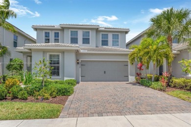 Exquisite newer lakefront estate home in Parkview at Hillcrest! on Hillcrest Golf and Country Club in Florida - for sale on GolfHomes.com, golf home, golf lot