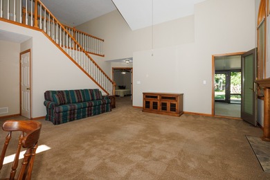 Don't miss this rare opportunity to move into a one-owner, 3 on Ironwood Golf Course in Illinois - for sale on GolfHomes.com, golf home, golf lot