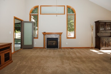 Don't miss this rare opportunity to move into a one-owner, 3 on Ironwood Golf Course in Illinois - for sale on GolfHomes.com, golf home, golf lot