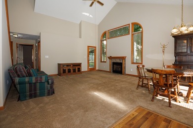 Don't miss this rare opportunity to move into a one-owner, 3 on Ironwood Golf Course in Illinois - for sale on GolfHomes.com, golf home, golf lot