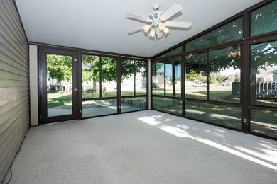 Don't miss this rare opportunity to move into a one-owner, 3 on Ironwood Golf Course in Illinois - for sale on GolfHomes.com, golf home, golf lot