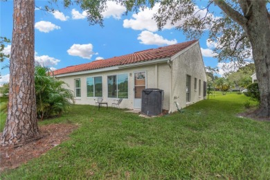This magnificent 2-bedroom,2-bathroom villa, complete with a on Highland Lakes Executive Golf Course in Florida - for sale on GolfHomes.com, golf home, golf lot