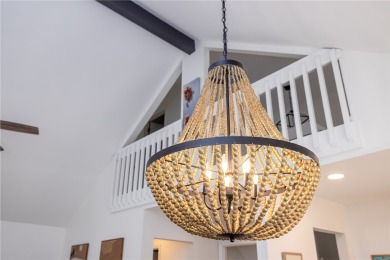Rare opportunity in Keowee Key! This updated, fully furnished on Keowee Key Golf and Country Club in South Carolina - for sale on GolfHomes.com, golf home, golf lot