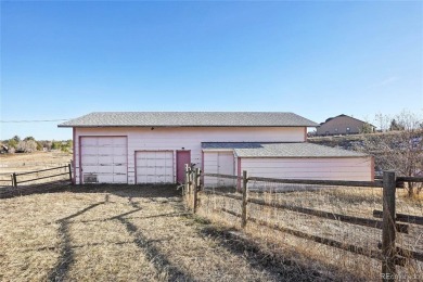 Discover the potential of this spacious ranch-style home on a on Heritage Eagle Bend Golf and Country Club in Colorado - for sale on GolfHomes.com, golf home, golf lot