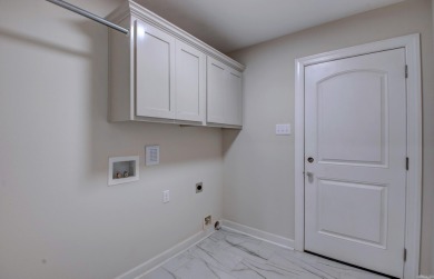 Stunning new construction home on a beautiful lot in Maumelle's on Maumelle Golf and Country Club in Arkansas - for sale on GolfHomes.com, golf home, golf lot