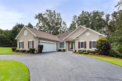 3902 Turnberry Loop is one of the nicest, well-maintained homes on Cross Creek Plantation in South Carolina - for sale on GolfHomes.com, golf home, golf lot