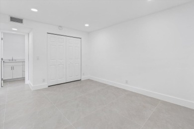BEST VALUE in KINGS POINT! First Floor unit, entirely renovated on Kings Point Golf -Flanders Way in Florida - for sale on GolfHomes.com, golf home, golf lot