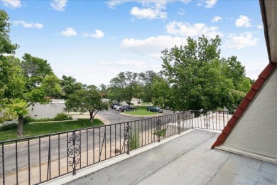 Spacious home with golf course views! Enjoy the easy maintenance on Crestview Country Club in Kansas - for sale on GolfHomes.com, golf home, golf lot
