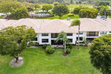 Beautifully renovated 3-bedroom, 2-bath first-floor residence on Quail Ridge Golf Course and Country Club in Florida - for sale on GolfHomes.com, golf home, golf lot