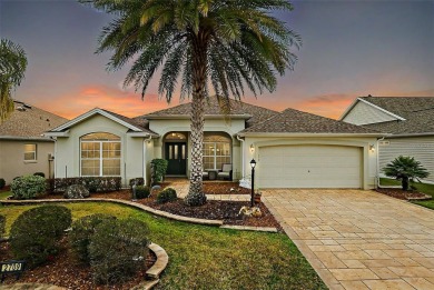 Welcome to this STUNNING 3/2 TURNKEY (including golf cart!) on The Links of Spruce Creek in Florida - for sale on GolfHomes.com, golf home, golf lot