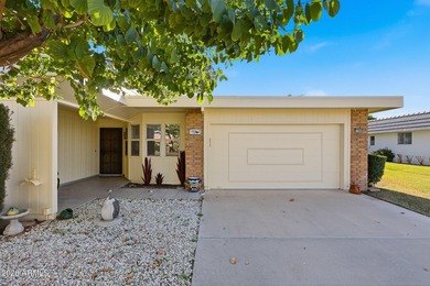 Welcome To The D301 Gemini Twin Home, Gracefully Positioned On A on Sun City-Willow Creek / Willow Brook  in Arizona - for sale on GolfHomes.com, golf home, golf lot