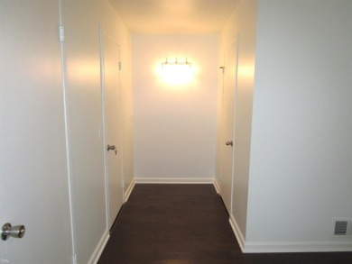 Welcome to this newly renovated, move-in ready condo in St on St. Clair Shores Country Club in Michigan - for sale on GolfHomes.com, golf home, golf lot