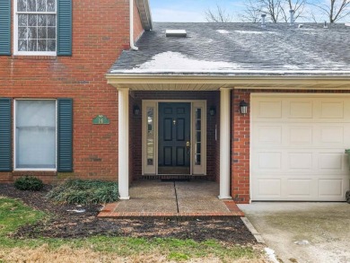 Newly updated top floor condo in Quail Ridge! Recently updated on Owensboro Country Club in Kentucky - for sale on GolfHomes.com, golf home, golf lot
