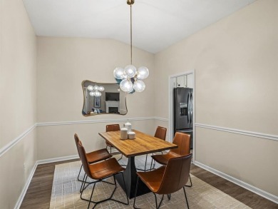 Newly updated top floor condo in Quail Ridge! Recently updated on Owensboro Country Club in Kentucky - for sale on GolfHomes.com, golf home, golf lot