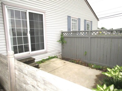 Welcome to this newly renovated, move-in ready condo in St on St. Clair Shores Country Club in Michigan - for sale on GolfHomes.com, golf home, golf lot