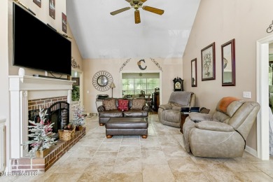 Fantastic 3BD/3BA one level home located in a golf course on Colonial Country Club Deerfield in Mississippi - for sale on GolfHomes.com, golf home, golf lot