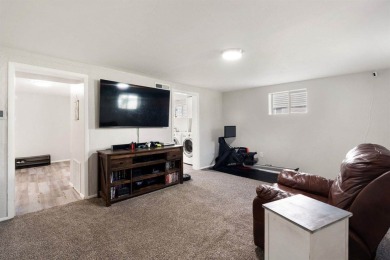 Don't miss this great investment opportunity! Duplex with lots on American Falls Golf Course in Idaho - for sale on GolfHomes.com, golf home, golf lot