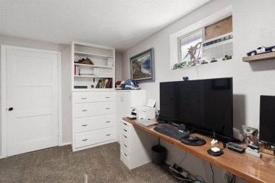 Don't miss this great investment opportunity! Duplex with lots on American Falls Golf Course in Idaho - for sale on GolfHomes.com, golf home, golf lot
