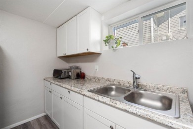 Don't miss this great investment opportunity! Duplex with lots on American Falls Golf Course in Idaho - for sale on GolfHomes.com, golf home, golf lot