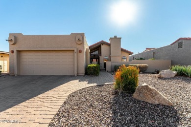 Lovely Cimmaron floor plan in sought after Palo Verdee into this on Palo Verde Golf and Country Club in Arizona - for sale on GolfHomes.com, golf home, golf lot