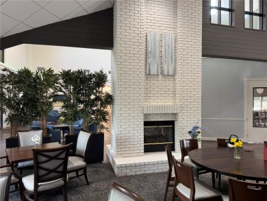 SELLER SAYS BRING OFFER!!  FANTASTIC MOVE IN READY HOME with on Heritage Pines Country Club in Florida - for sale on GolfHomes.com, golf home, golf lot