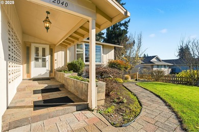 Live the beautiful Country Club Life where the 17th Green meets on  in Oregon - for sale on GolfHomes.com, golf home, golf lot