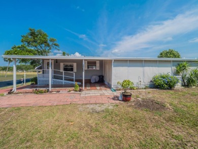 Welcome to this spacious, 2 bedroom, 2 bathroom home with loads on Plantation Golf Club in Florida - for sale on GolfHomes.com, golf home, golf lot