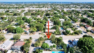 LOCATION! Desirable ''SoSo'' District, corner lot, Intracoastal on West Palm Beach Golf Course in Florida - for sale on GolfHomes.com, golf home, golf lot