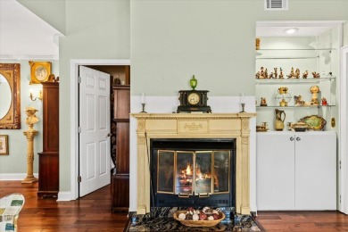 Well maintained single story townhome with a garage and walking on Shadowmoss Plantation Golf Club in South Carolina - for sale on GolfHomes.com, golf home, golf lot