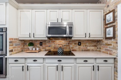 Highly updated townhome in the gated Heritage at Kierland on Kierland Golf Club in Arizona - for sale on GolfHomes.com, golf home, golf lot