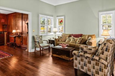 Well maintained single story townhome with a garage and walking on Shadowmoss Plantation Golf Club in South Carolina - for sale on GolfHomes.com, golf home, golf lot