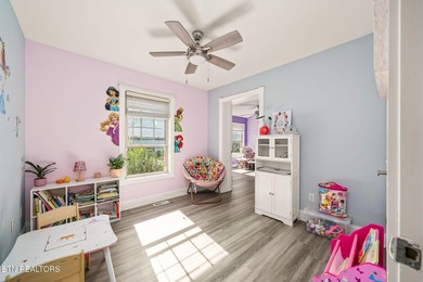 RARE OPPORTUNITY - BRICK HOME WITH ATTACHED APARTMENT ON THE on Deer Creek Golf Club in Tennessee - for sale on GolfHomes.com, golf home, golf lot