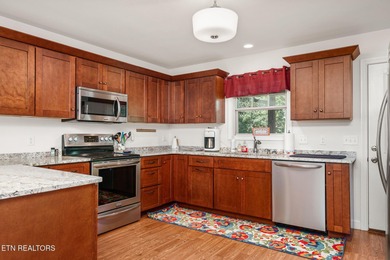 RARE OPPORTUNITY - BRICK HOME WITH ATTACHED APARTMENT ON THE on Deer Creek Golf Club in Tennessee - for sale on GolfHomes.com, golf home, golf lot