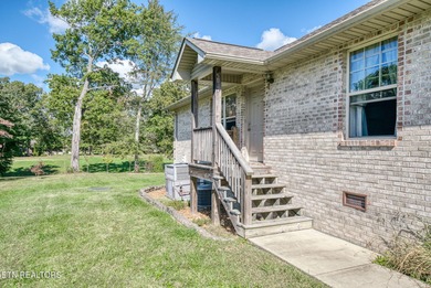 RARE OPPORTUNITY - BRICK HOME WITH ATTACHED APARTMENT ON THE on Deer Creek Golf Club in Tennessee - for sale on GolfHomes.com, golf home, golf lot