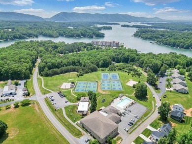 Move- in Ready ,Lake access ,Golf Course Views This villa is on Mariners Landing Golf and Country Club in Virginia - for sale on GolfHomes.com, golf home, golf lot