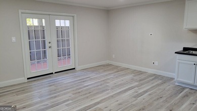 Welcome to easy, low-maintenance living in the highly desirable on Cross Creek Golf Course in Georgia - for sale on GolfHomes.com, golf home, golf lot