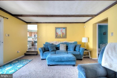 Welcome to 121 Bound Brook Ct in Washington Twp!Don't miss this on Wedgwood Country Club in New Jersey - for sale on GolfHomes.com, golf home, golf lot