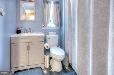 Welcome to 121 Bound Brook Ct in Washington Twp!Don't miss this on Wedgwood Country Club in New Jersey - for sale on GolfHomes.com, golf home, golf lot