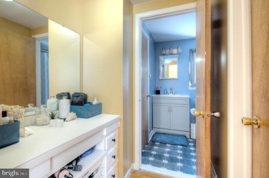 Welcome to 121 Bound Brook Ct in Washington Twp!Don't miss this on Wedgwood Country Club in New Jersey - for sale on GolfHomes.com, golf home, golf lot