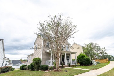Bright and inviting 3-bedroom, 2.5-bath home with detached 2-car on Southwood Golf Club in Florida - for sale on GolfHomes.com, golf home, golf lot
