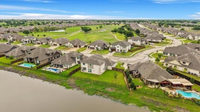 Get your tees and clubs ready! This 4 bedroom, 2.5 bath move in on Stone River Golf Club in Texas - for sale on GolfHomes.com, golf home, golf lot