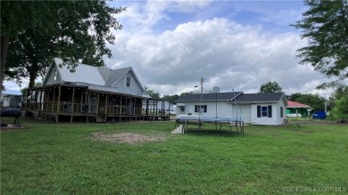 Charming 4-bedroom, 1-bath home in the heart of Tipton! This on Tipton Country Club in Missouri - for sale on GolfHomes.com, golf home, golf lot
