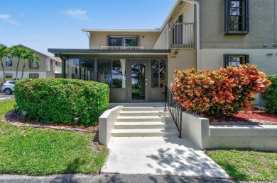Charming and spacious 2-bedroom, 2-bathroom townhome located on Heritage Ridge Golf Club in Florida - for sale on GolfHomes.com, golf home, golf lot